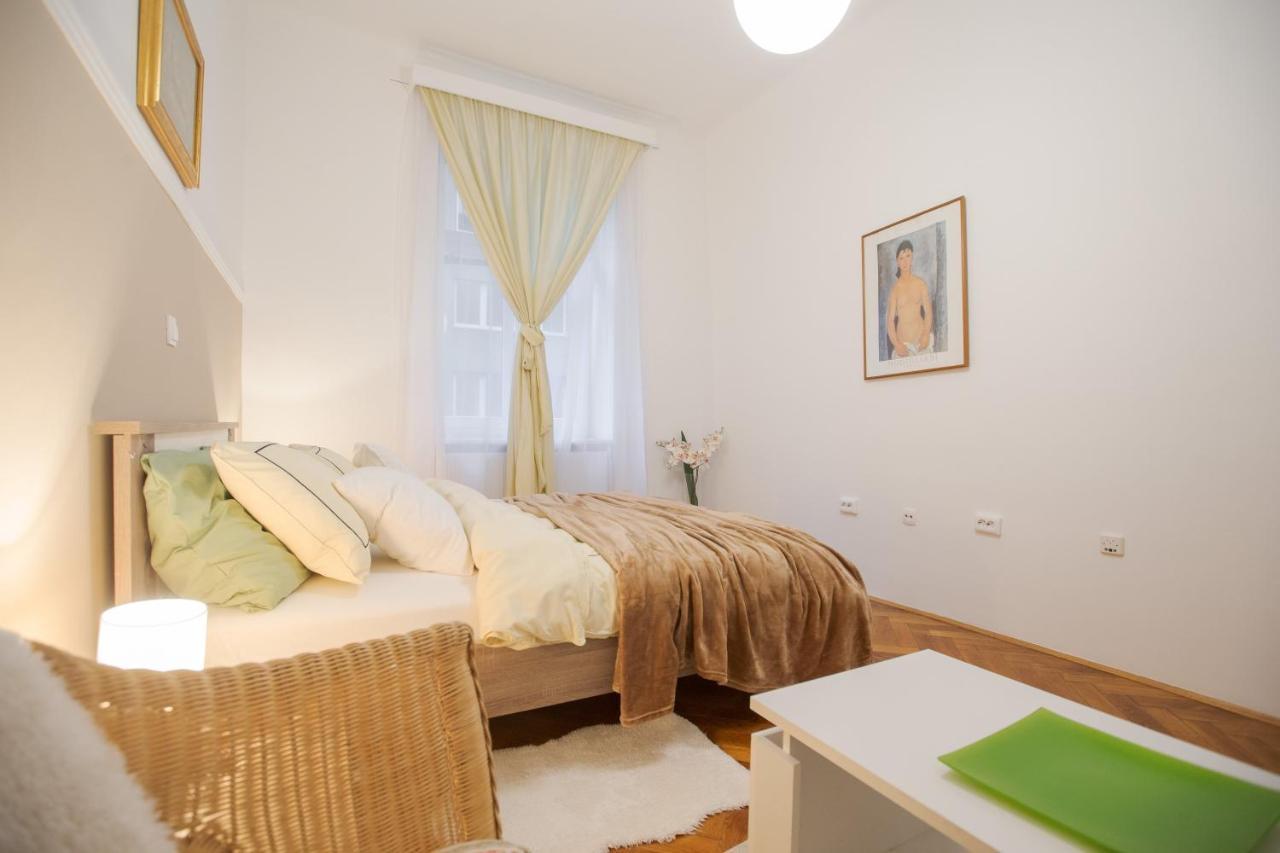 Apartman Manja ซาเกร็บ ภายนอก รูปภาพ